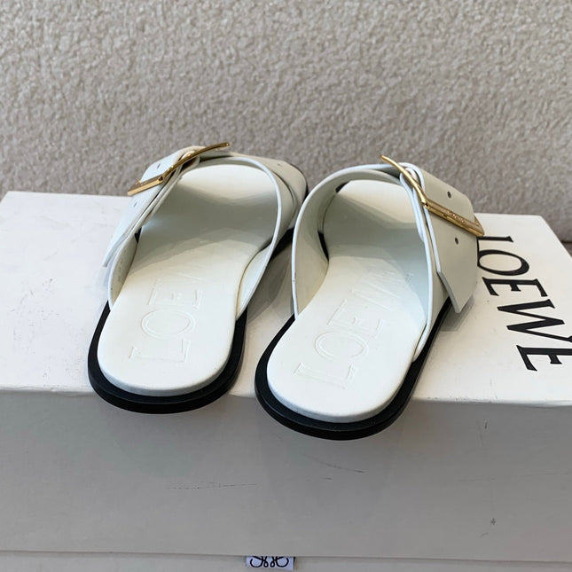 PETAL BELT FLAT SANDAL IN WHITE CALFSKIN