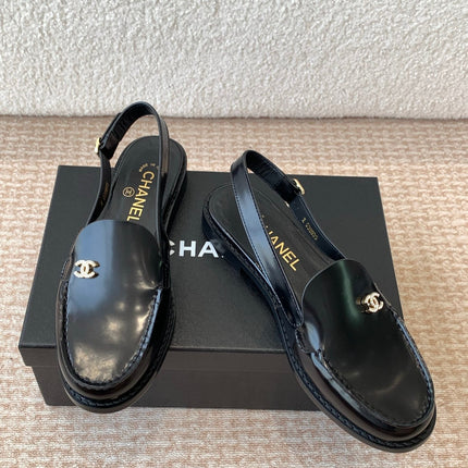 CC MOCCASIN SLINGBACK IN BLACK PATENT CALFSKIN