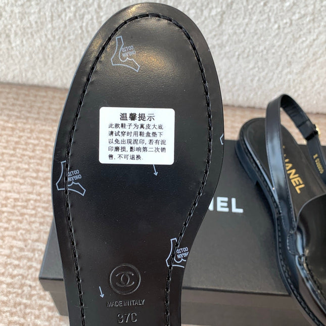 CC MOCCASIN SLINGBACK IN BLACK PATENT CALFSKIN