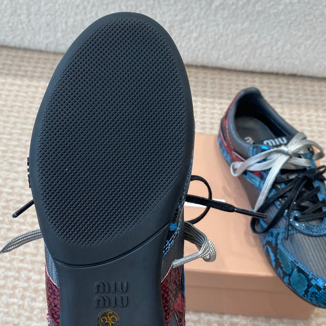 GYMNASIUM SNEAKER IN BLACK FABRIC AND BLUE SNAKE EFFECT CALFSKIN