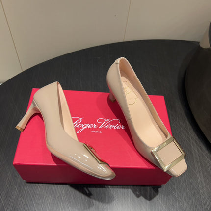 BELLE VIVIER PUMPS IN NUDE GLOSSY CALFSKIN GOLD BUCKLE