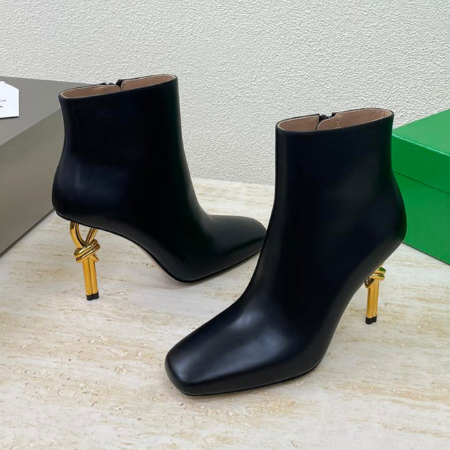 KNOT ANKLE BOOT IN BLACK CALFSKIN WITH GOLD METAL HEEL 9 CM