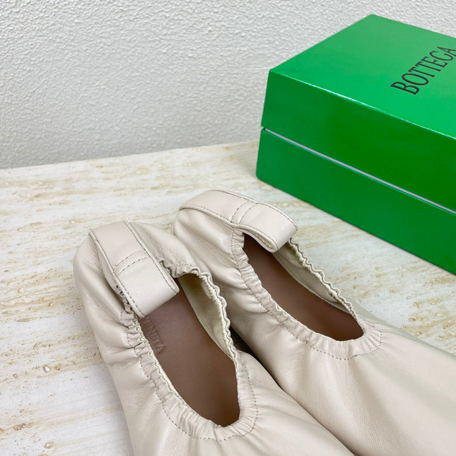 ELASTIC BALLERINA FLATS IN WHITE CREAM LAMBSKIN