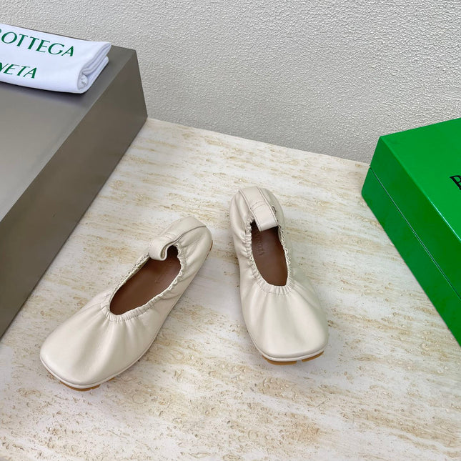 ELASTIC BALLERINA FLATS IN WHITE CREAM LAMBSKIN