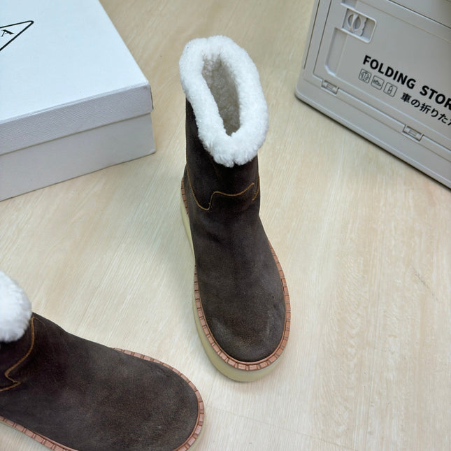 SUEDE BOOTS DARK BROWN WITH SHEARLING LINING AND RUBBER FLATFORM SOLE