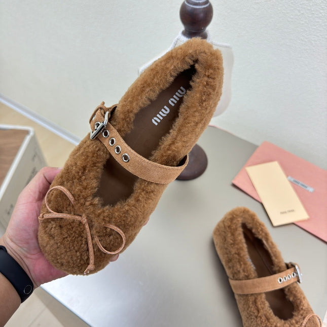 SHEARLING BALLET FLAT BROWN WITH SUEDE STRAP