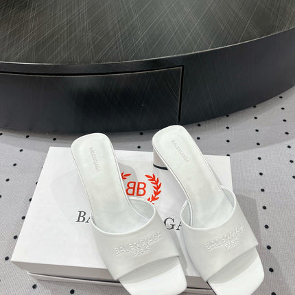 SQUARE-TOE MEDIUM HEEL MULES IN WHITE CALFSKIN LOGO EMBOSSED