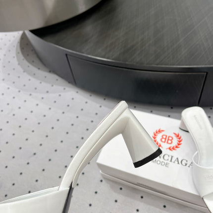 SQUARE-TOE MEDIUM HEEL MULES IN WHITE CALFSKIN LOGO EMBOSSED