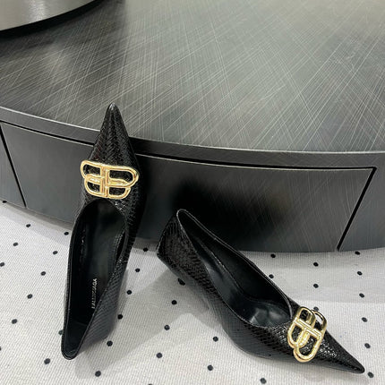 HEELED PUMPS 65 MM IN BLACK LIZARD PATTERN CALFSKIN GOLD HARDWARE