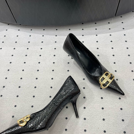 HEELED PUMPS 65 MM IN BLACK LIZARD PATTERN CALFSKIN GOLD HARDWARE