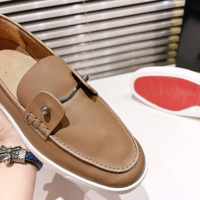 CHAMBELIBOAT REVERSED NUBUCK BOAT SHOES IN PEANUT BROWN SHINY CALFSKIN