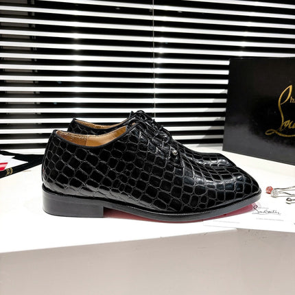 CL CROCODILE SKIN TEXTURE LOAFERS IN BLACK CALFSKIN
