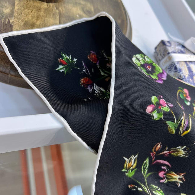 DIOR REVERSIBLE PRINTED SQUARE SCARF 90 CM IN BLACK SILK 735867