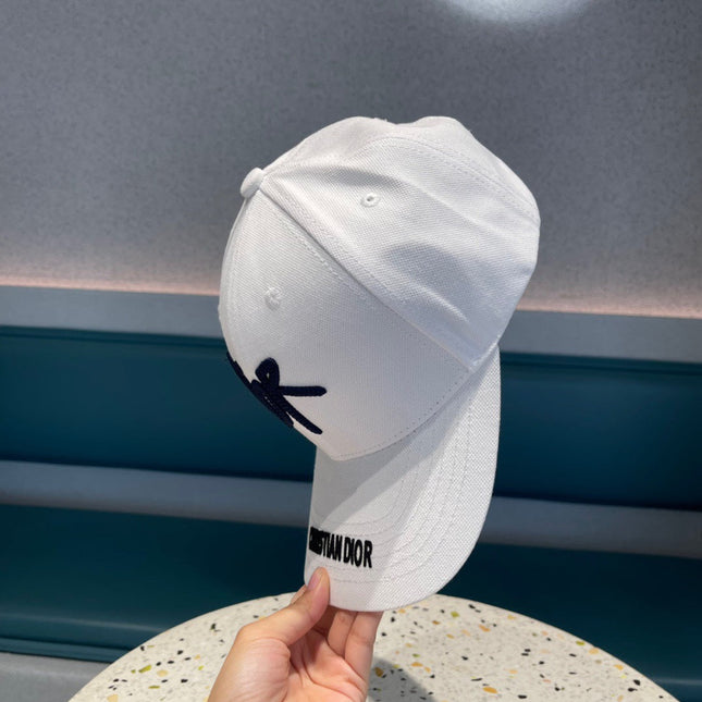 DIOR BASEBALL CAP IN WHITE COTTON 427795