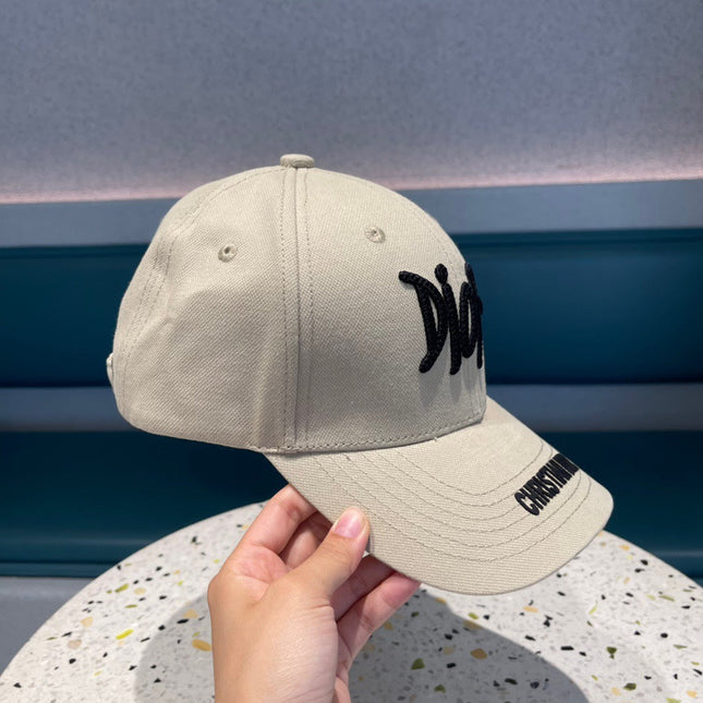 DIOR BASEBALL CAP IN BEIGE COTTON 427796