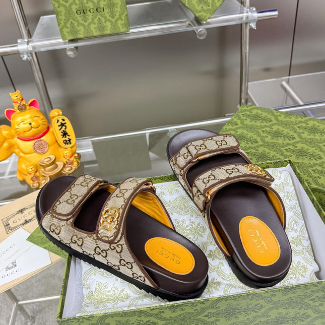 GG SANDALS IN DARK BROWN CALFSKIN AND BEIGE FABRIC WITH GOLD HARDWARE