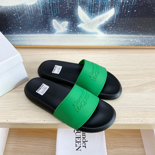 SLIDES SANDAL IN BLACK TPU WITH GREEN STRAP EMBOSSED LOGO