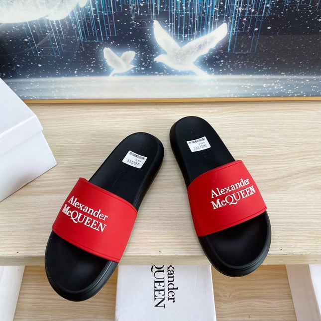 SLIDES SANDAL IN BLACK TPU WITH RED STRAP EMBOSSED LOGO