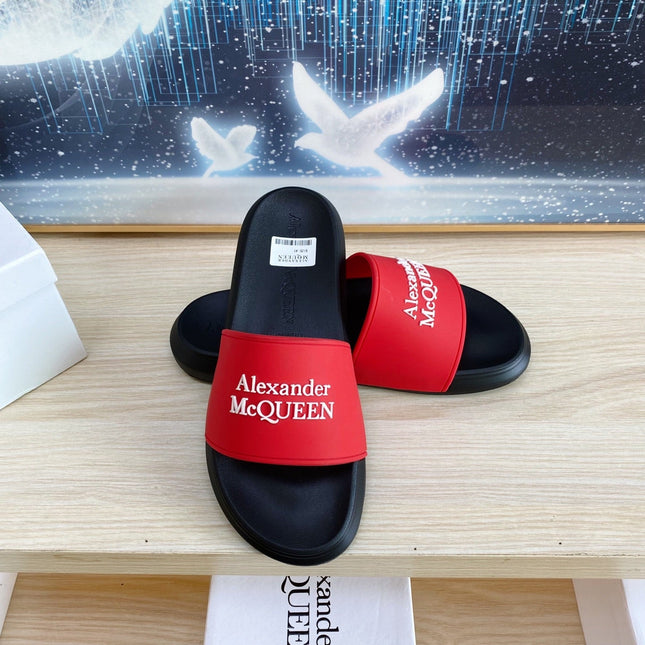 SLIDES SANDAL IN BLACK TPU WITH RED STRAP EMBOSSED LOGO