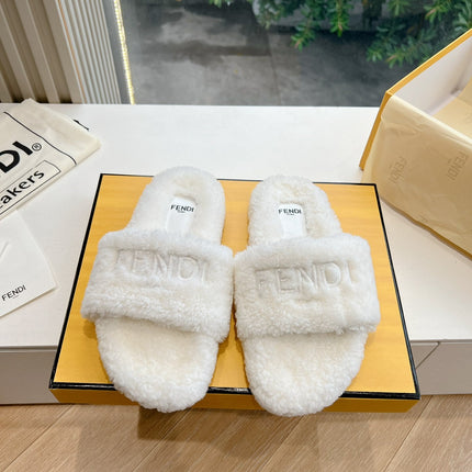 FLAT SLIDE IN WHITE FLEECE