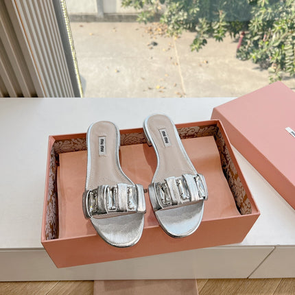 SLIDE SANDALS ATTACHED DIAMOND IN SILVER METALLIC LAMBSKIN