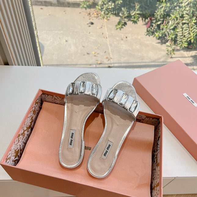 SLIDE SANDALS ATTACHED DIAMOND IN SILVER METALLIC LAMBSKIN