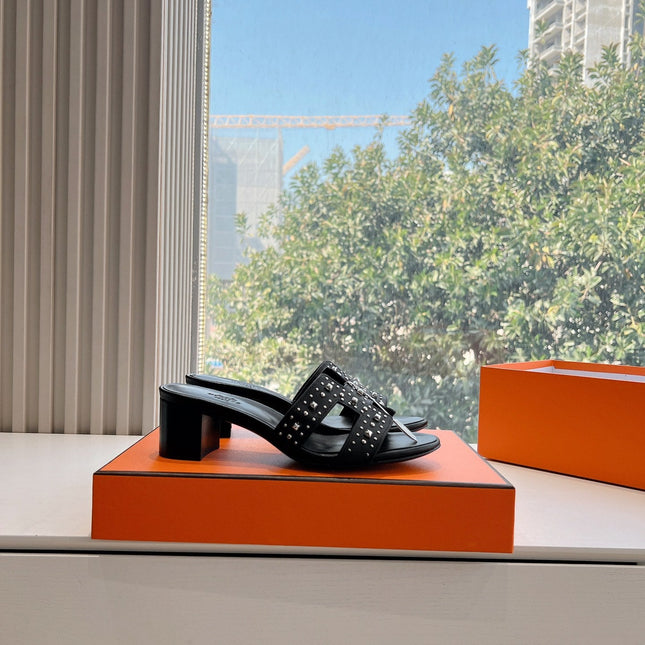 0ASIS SANDAL IN BLACK CALFSKIN WITH STUD