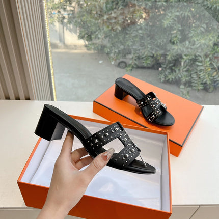 0ASIS SANDAL IN BLACK CALFSKIN WITH STUD