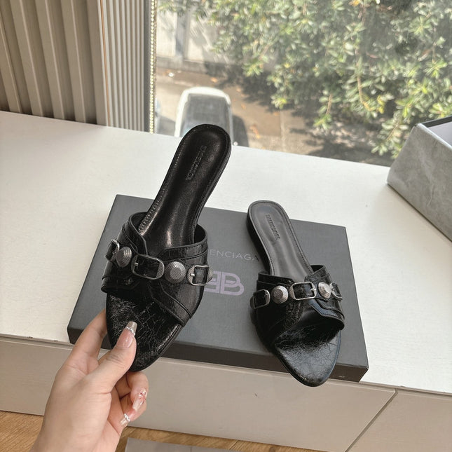 CAGOLE FLAT MULES IN BLACK CALFSKIN