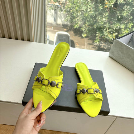 CAGOLE FLAT MULES IN LIME YELLOW CALFSKIN