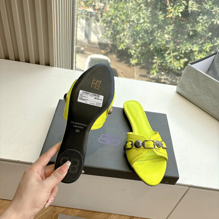 CAGOLE FLAT MULES IN LIME YELLOW CALFSKIN