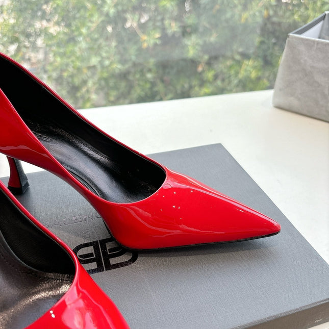 HIGH PUMPS IN CLASSIC RED PATENT CALFSKIN