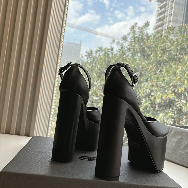 PLATFORM ANKLE STRAP HEELS IN BLACK SMOOTH CALFSKIN