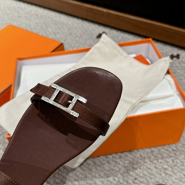 BUCKLE SANDAL CHOCOLATE CALFSKIN