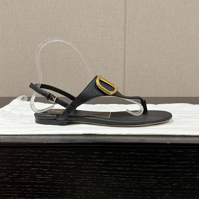 THONG SANDAL IN BLACK CALFSKIN WITH GOLD LOGO
