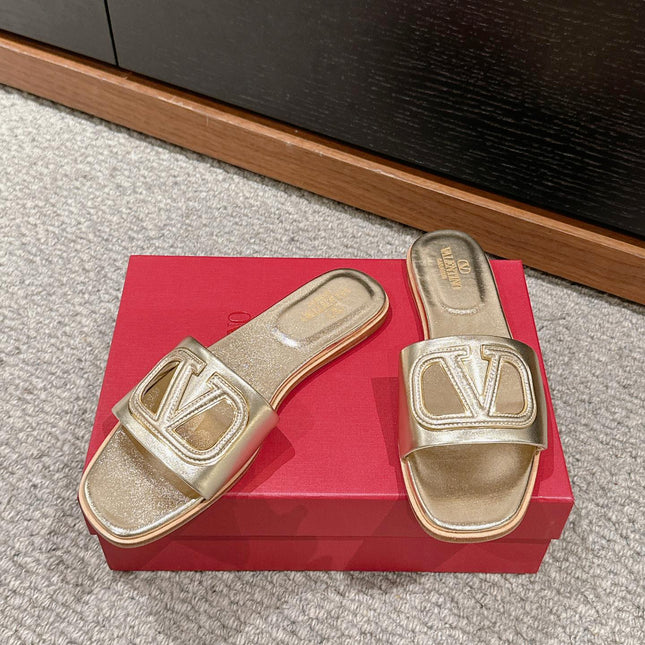 VLOGO CUT-OUT GOLD CALFSKIN SLIDE SANDAL