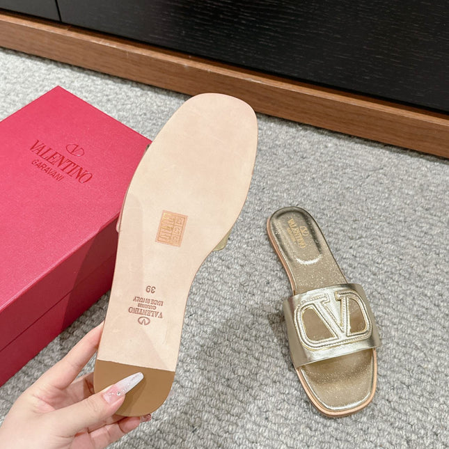 VLOGO CUT-OUT GOLD CALFSKIN SLIDE SANDAL