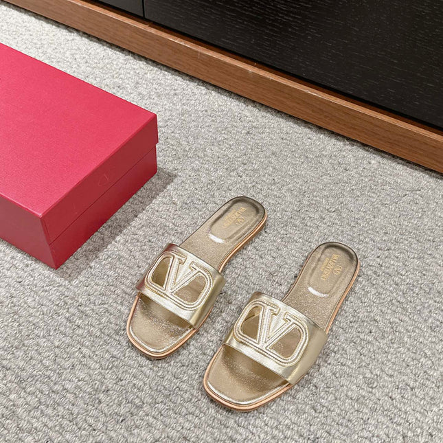 VLOGO CUT-OUT GOLD CALFSKIN SLIDE SANDAL