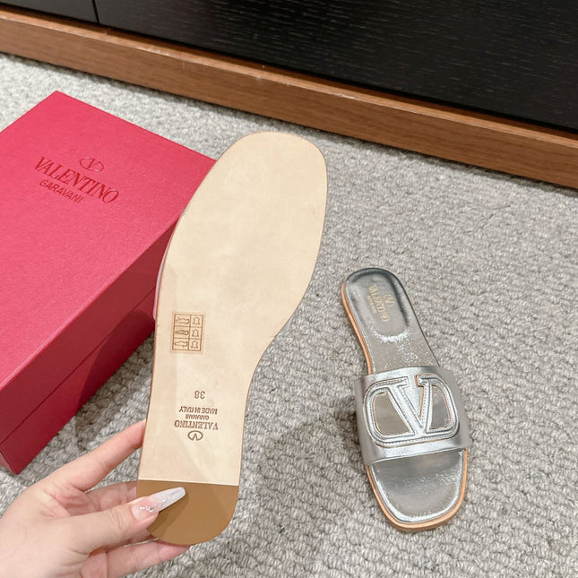 VLOGO CUT-OUT SILVER CALFSKIN SLIDE SANDAL