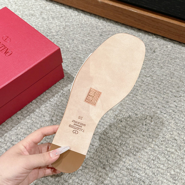 VLOGO CUT-OUT WHITE CALFSKIN SLIDE SANDAL
