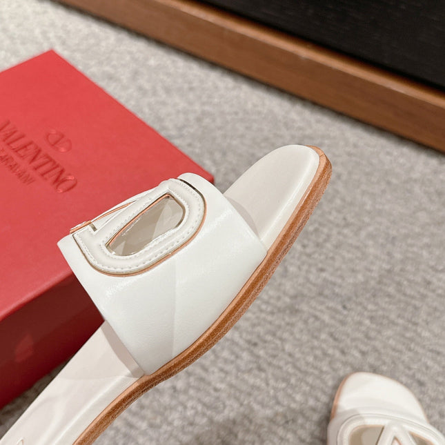 VLOGO CUT-OUT WHITE CALFSKIN SLIDE SANDAL