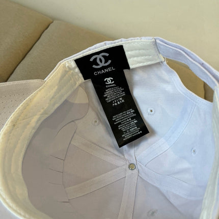 BASEBALL HAT IN WHITE COTTON 672896