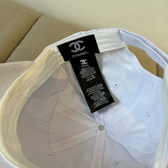 BASEBALL HAT IN WHITE COTTON 672896