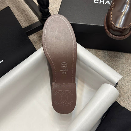 CC 25C Moccasins Chocolate Patent Leather