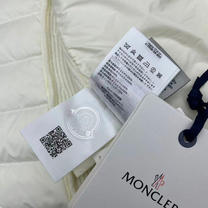 MONCLER 25S JACKET IN WHITE 084