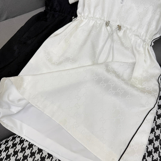 SHORT-SLEEVE DRESS WITH ADJUSTABLE WAIST TIE