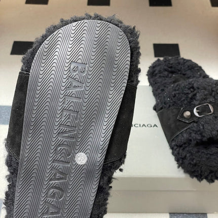 BALENCIAGA 25S SLIPPERS IN BLACK SUEDE AND WOOL