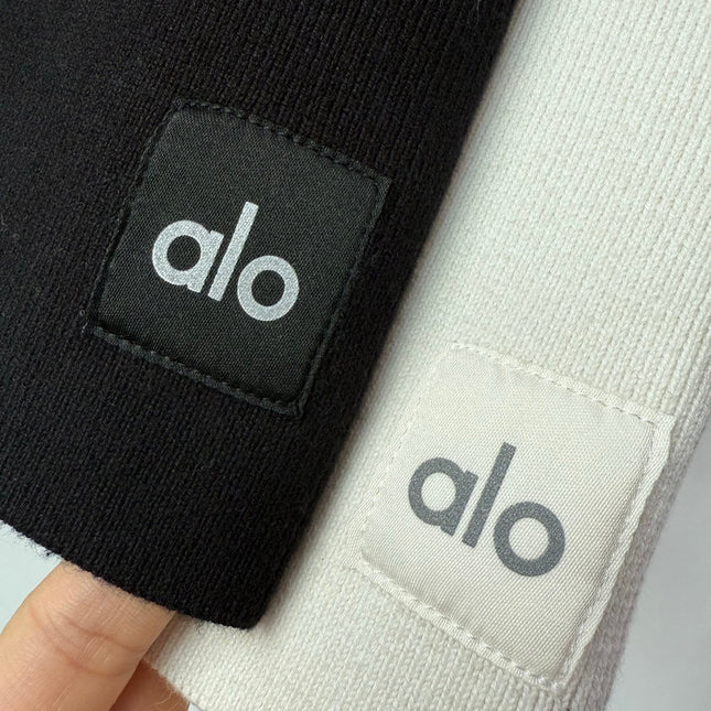 ALO SKINNY KNIT SHORTS STYLE 65