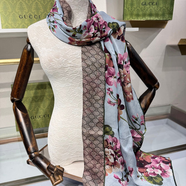 GUCCI 25S SCARF 180 IN SILK 737206