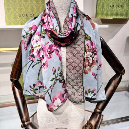 GUCCI 25S SCARF 180 IN SILK 737206